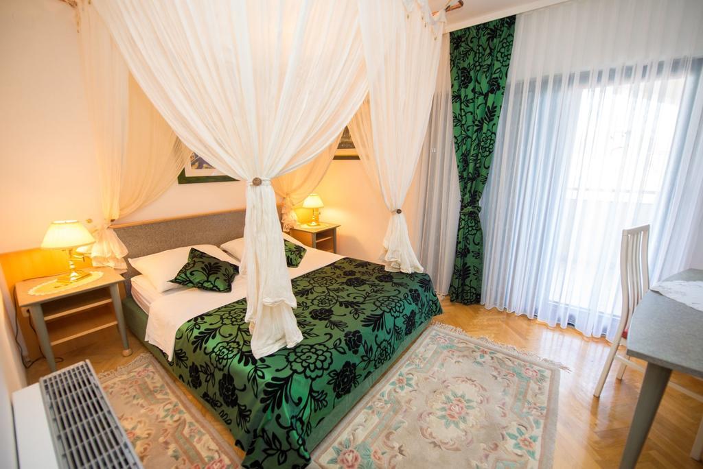 Apartments Marija Near Center Vodice Ngoại thất bức ảnh