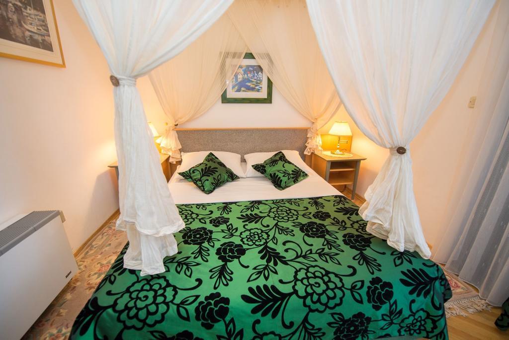 Apartments Marija Near Center Vodice Ngoại thất bức ảnh