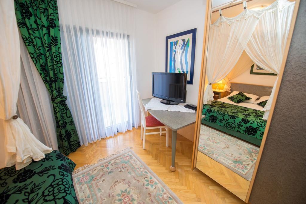 Apartments Marija Near Center Vodice Ngoại thất bức ảnh