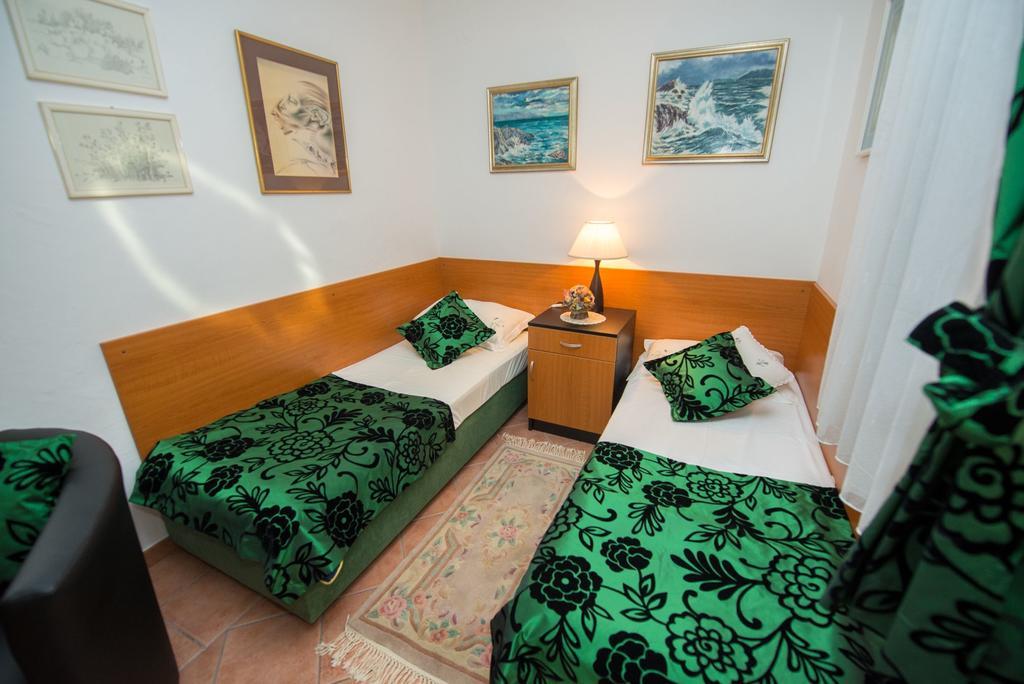 Apartments Marija Near Center Vodice Ngoại thất bức ảnh