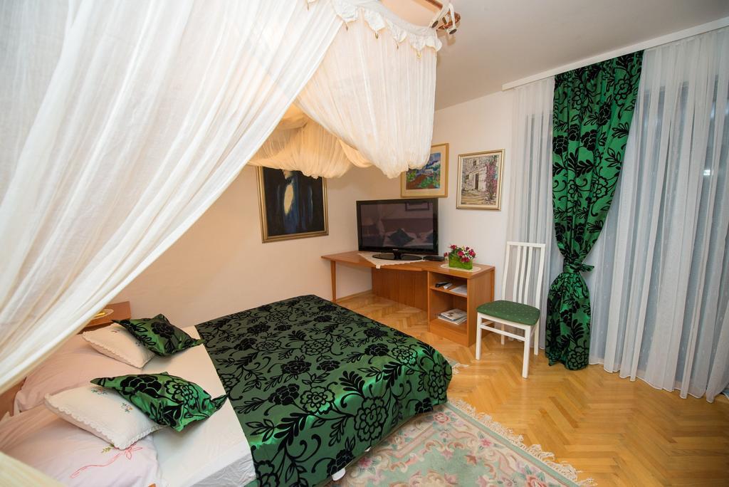 Apartments Marija Near Center Vodice Ngoại thất bức ảnh