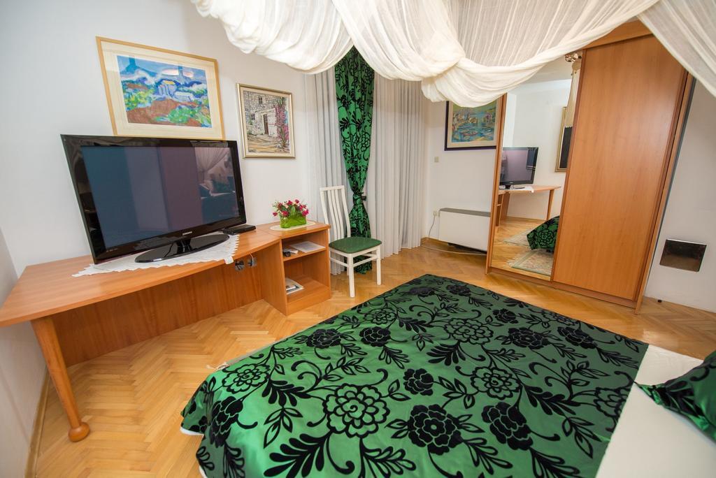 Apartments Marija Near Center Vodice Ngoại thất bức ảnh