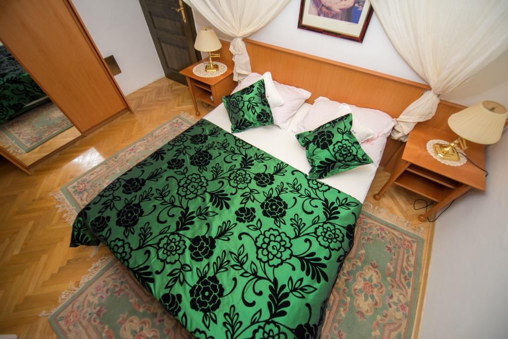 Apartments Marija Near Center Vodice Ngoại thất bức ảnh