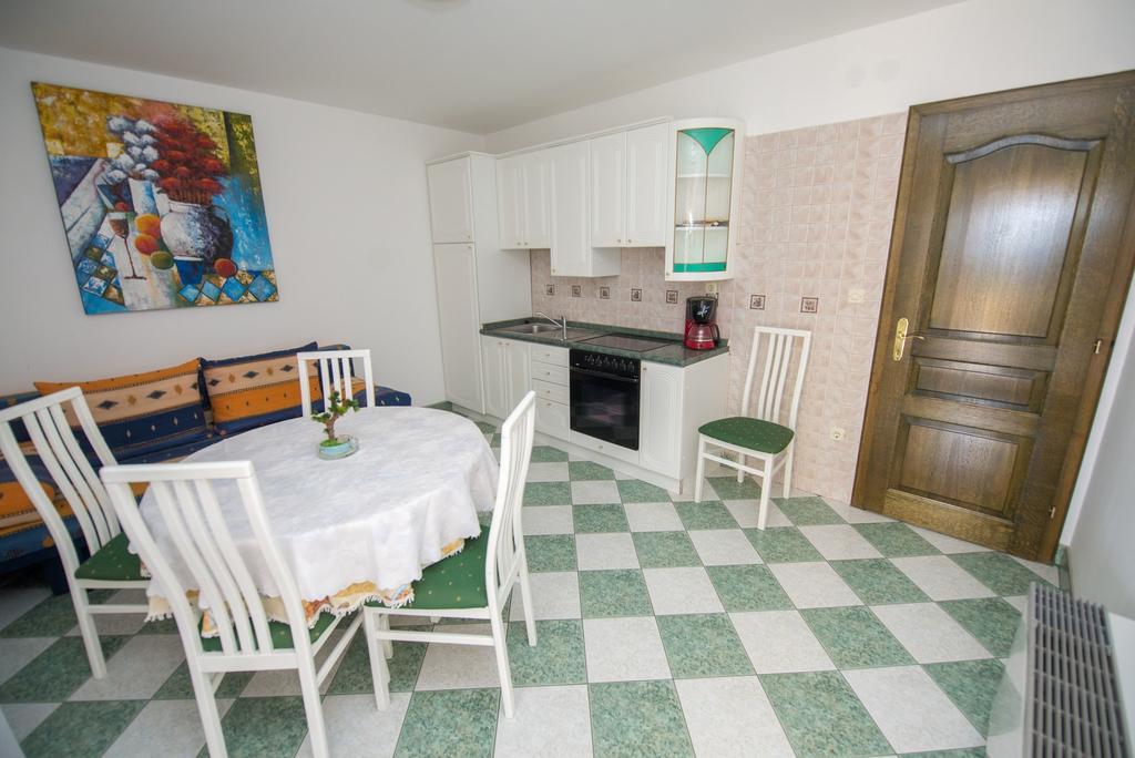 Apartments Marija Near Center Vodice Ngoại thất bức ảnh